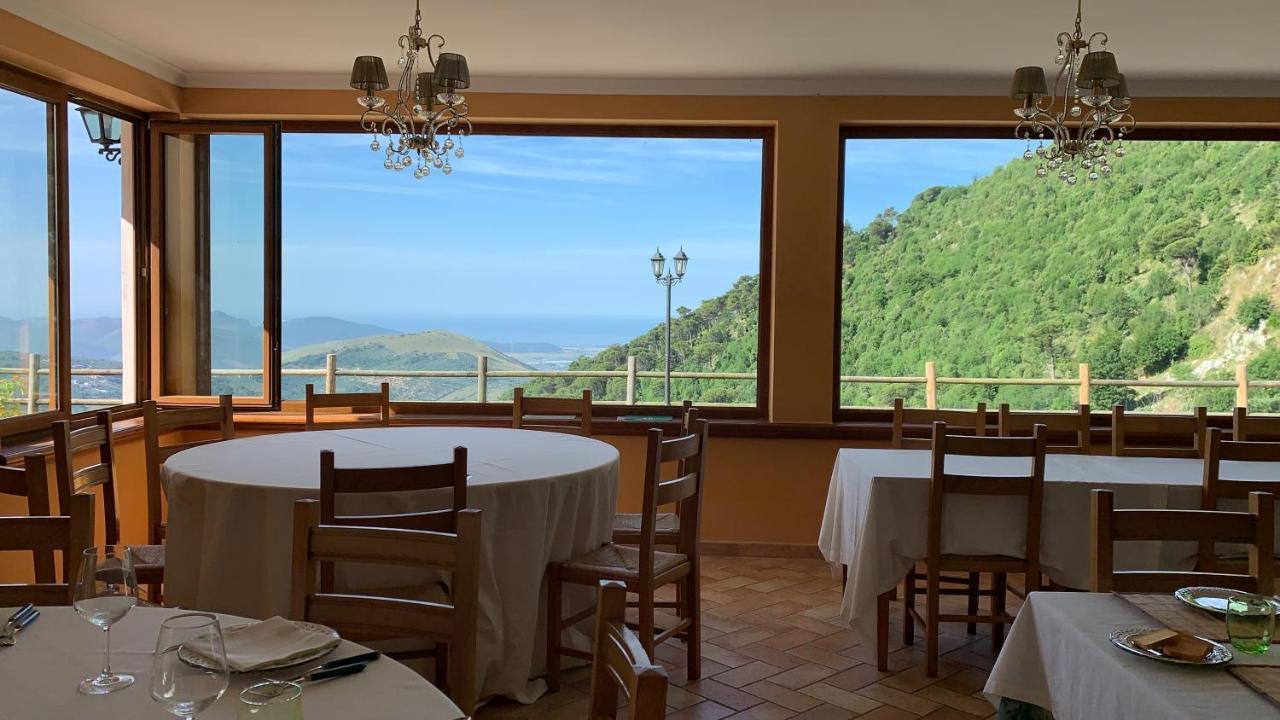 Vila Agriturismo Collecammino Lenola Exteriér fotografie