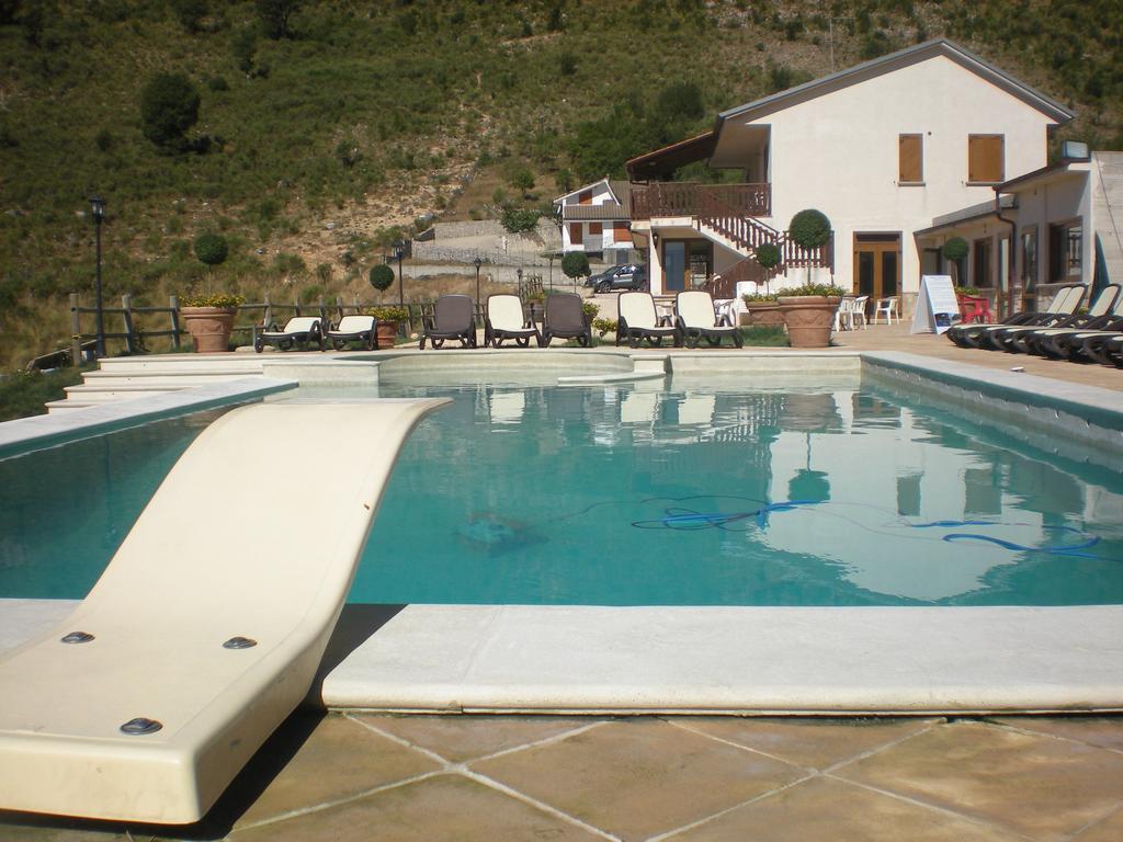 Vila Agriturismo Collecammino Lenola Exteriér fotografie
